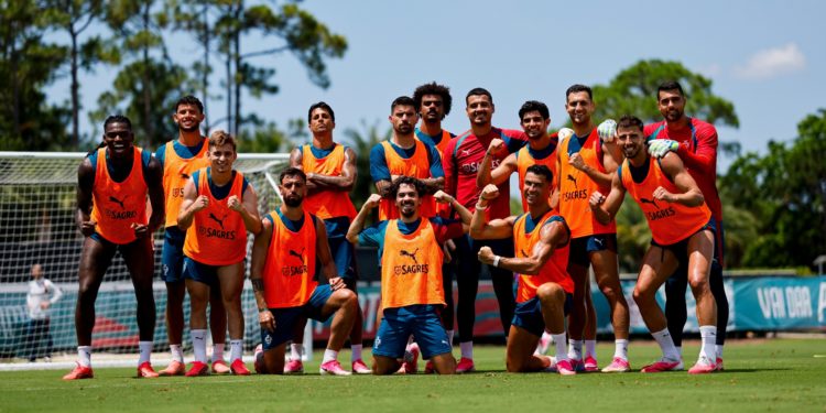 Duelo de leyendas en Toronto: Portugal y Croacia paralizan el Mundial en una jornada marcada por el debate sobre Cristiano Ronaldo Duelo de leyendas en Toronto: Portugal y Croacia paralizan el Mundial en una jornada marcada por el debate sobre Cristiano Ronaldo