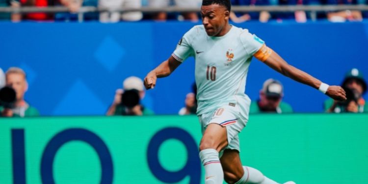 Francia no se confía ante la Albirroja: Didier Deschamps prepara un once ultraofensivo para el choque de octavos