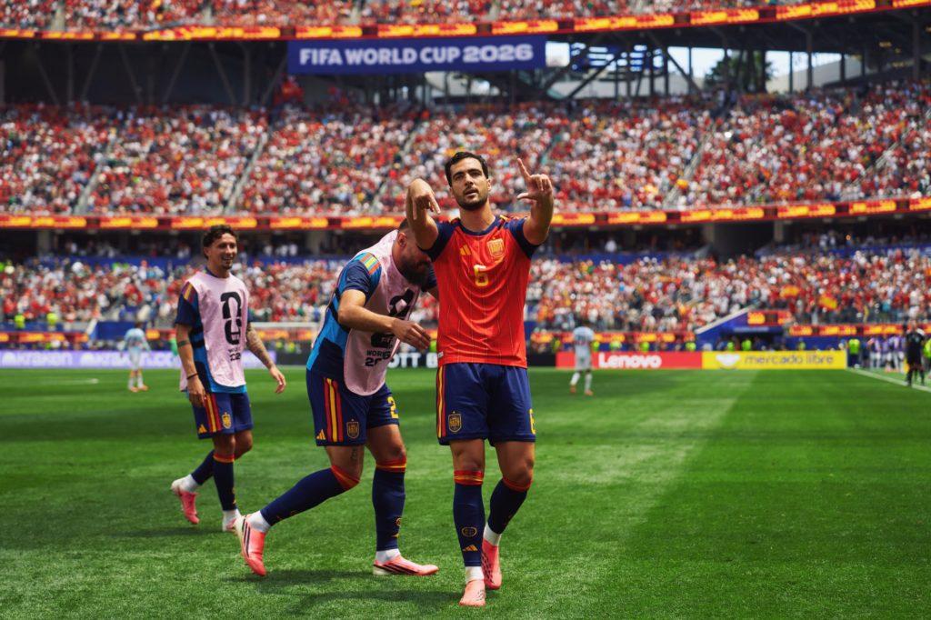 Agonía y gloria en Los Ángeles: Mikel Merino viste de héroe a España para meterla en las semifinales del Mundial