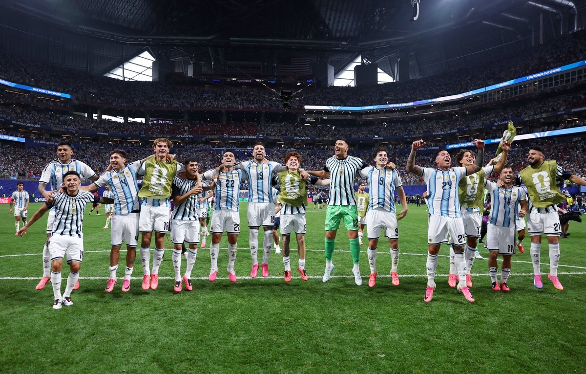 El camino hacia el bicampeonato: Argentina busca las semifinales ante una Suiza que quiere hacer historia en Kansas City