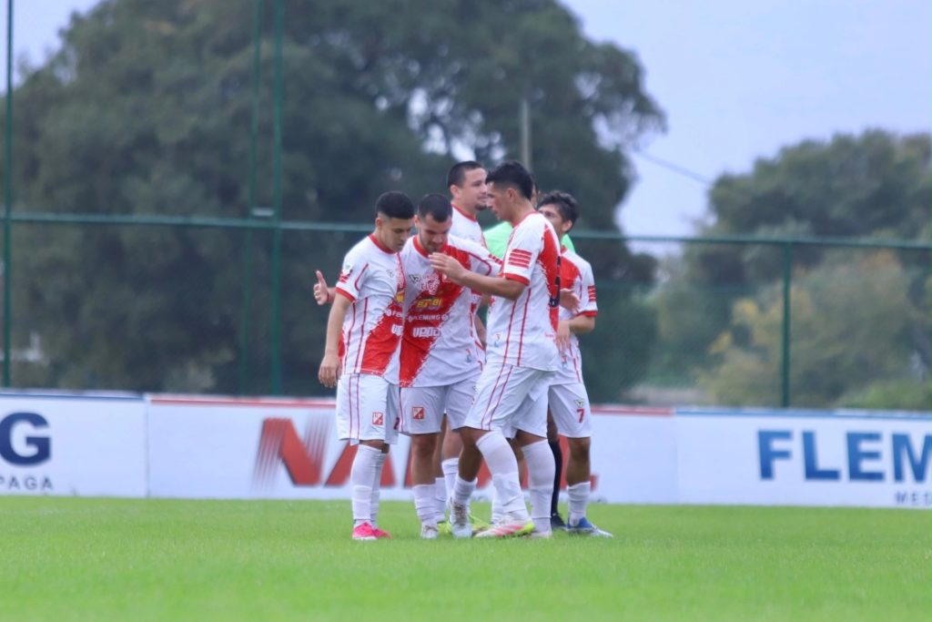 Sábado de festejos en la Primera B: River Plate y Sportivo Iteño arrancan la fecha con el pie derecho