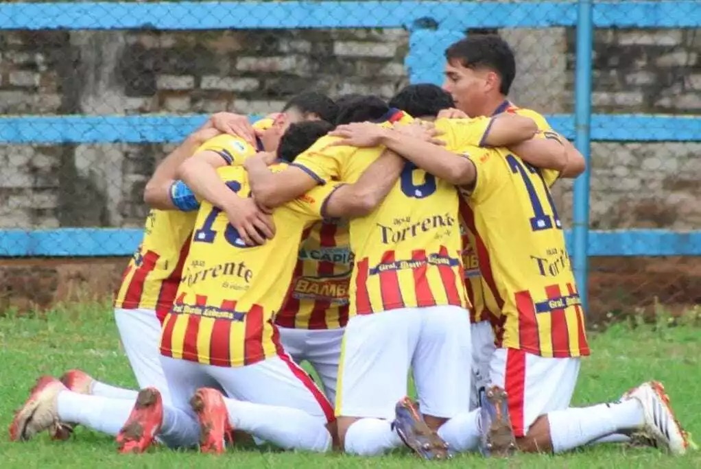 Mañana de goles y emociones en la Primera B: Martín Ledesma golea y Sport Colombia pisa fuerte en su huerto
