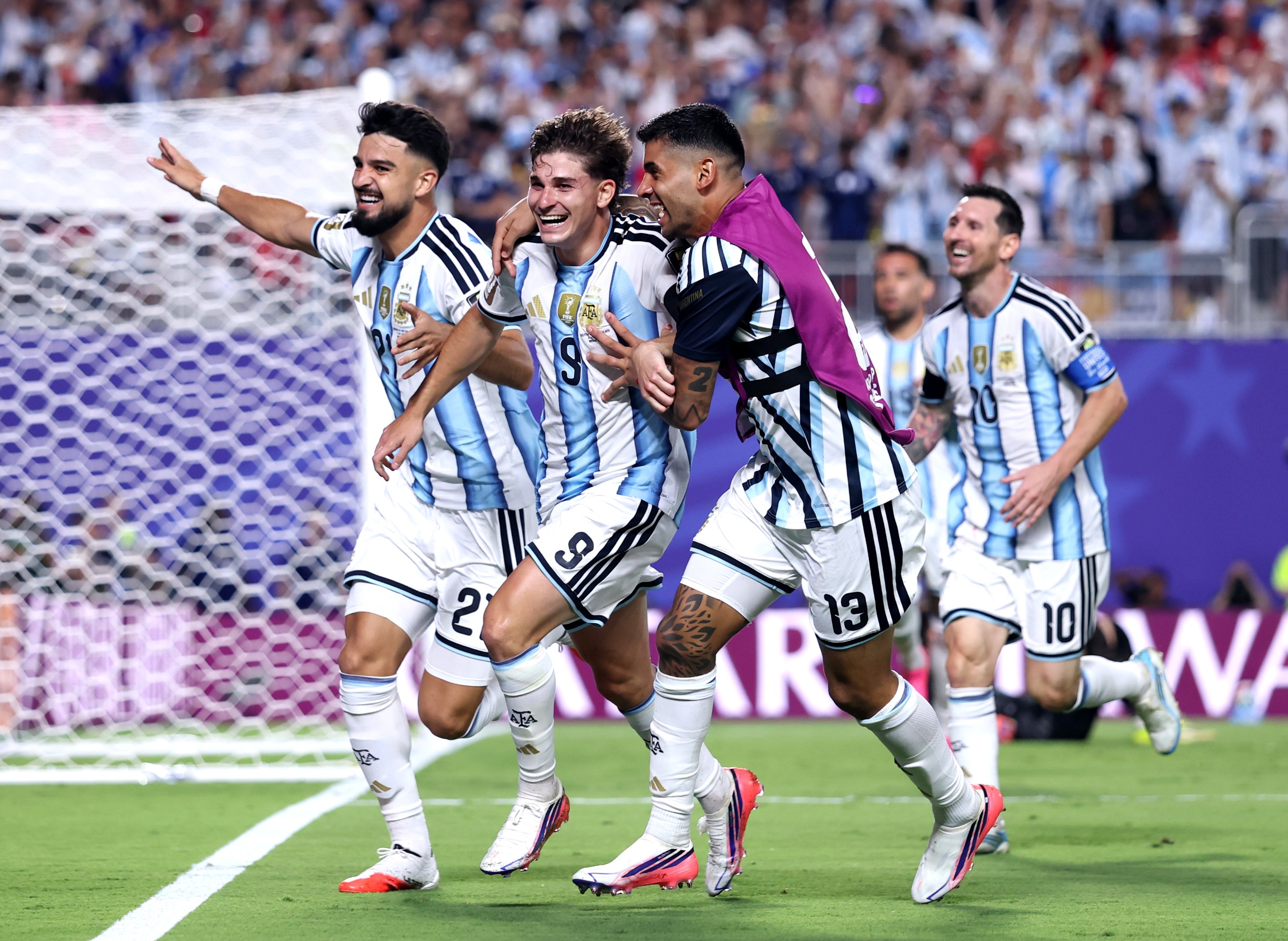 Clásico de alta tensión en Atlanta: Argentina e Inglaterra se miden por el pase a la final del Mundial