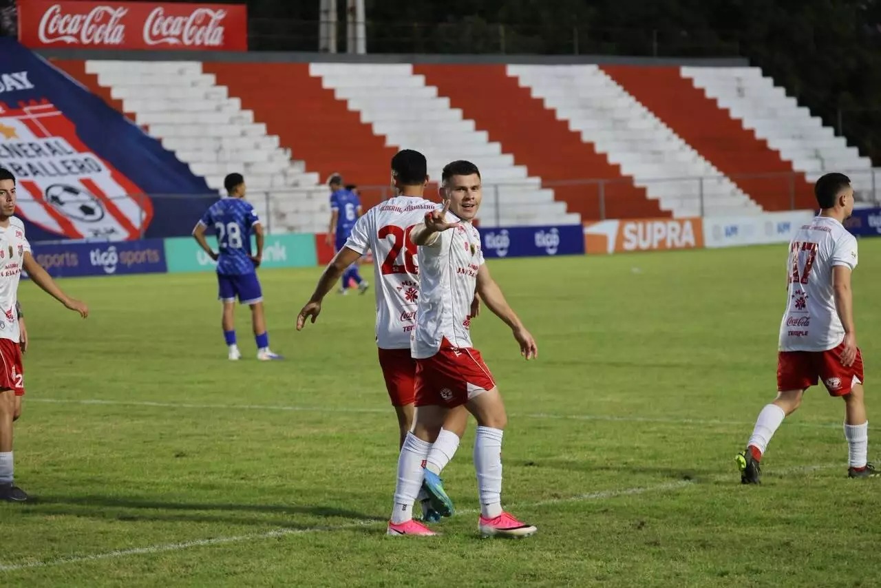El vigente campeón sigue en carrera: General Caballero JLM supera a Sportivo Limpeño y clasifica en la Copa Paraguay El vigente campeón sigue en carrera: General Caballero JLM supera a Sportivo Limpeño y clasifica en la Copa Paraguay