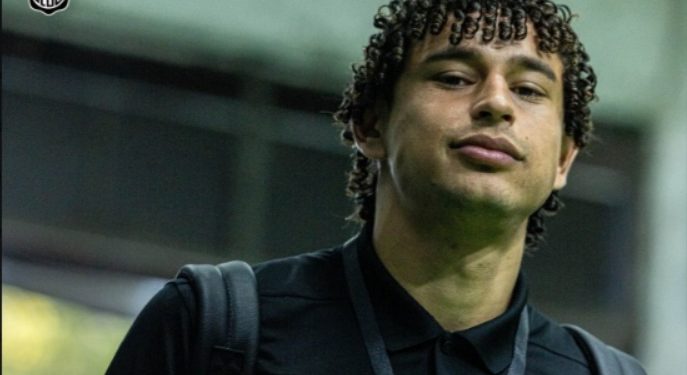 Nuevo desafío en el exterior: Adrián Alcaraz viaja a México para sumarse al Pachuca Nuevo desafío en el exterior: Adrián Alcaraz viaja a México para sumarse al Pachuca