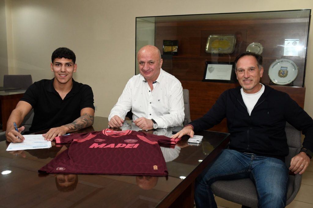 Destino confirmado para el atacante: Lanús oficializa la contratación del paraguayo Allan Wlk Destino confirmado para el atacante: Lanús oficializa la contratación del paraguayo Allan Wlk