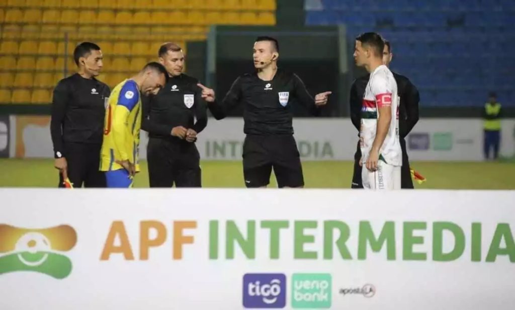 Hojas de ruta definidas: La APF confirma los árbitros para la decimoquinta fecha de la Intermedia Hojas de ruta definidas: La APF confirma los árbitros para la decimoquinta fecha de la Intermedia