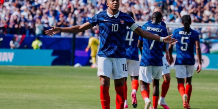 La carrera por la Bota de Oro: Mbappé busca hacer historia en el duelo por el tercer puesto ante Inglaterra La carrera por la Bota de Oro: Mbappé busca hacer historia en el duelo por el tercer puesto ante Inglaterra