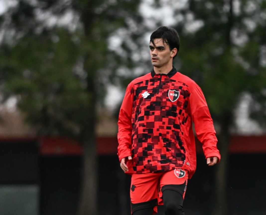 Nuevo destino tras su paso por Barrio Obrero: Alan Soñora fue presentado como refuerzo de Newell’s Old Boys