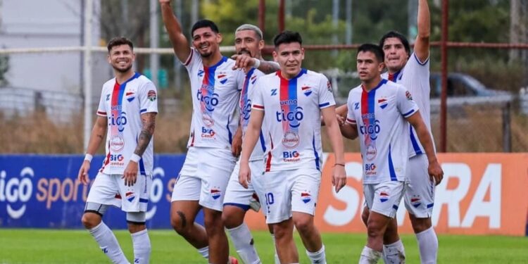 Goleada y pasaje a la tercera ronda en Carapeguá: 1° de Marzo supera a 3 de Mayo y avanza en la Copa Paraguay