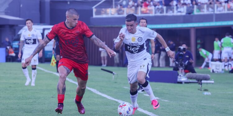 Festín albinegro en Sajonia: Libertad superó a Olimpia en el arranque del Torneo Clausura