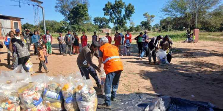 La SEN entregó kits de alimentos a comunidades indígenas de Boquerón y Presidente Hayes La SEN entregó kits de alimentos a comunidades indígenas de Boquerón y Presidente Hayes