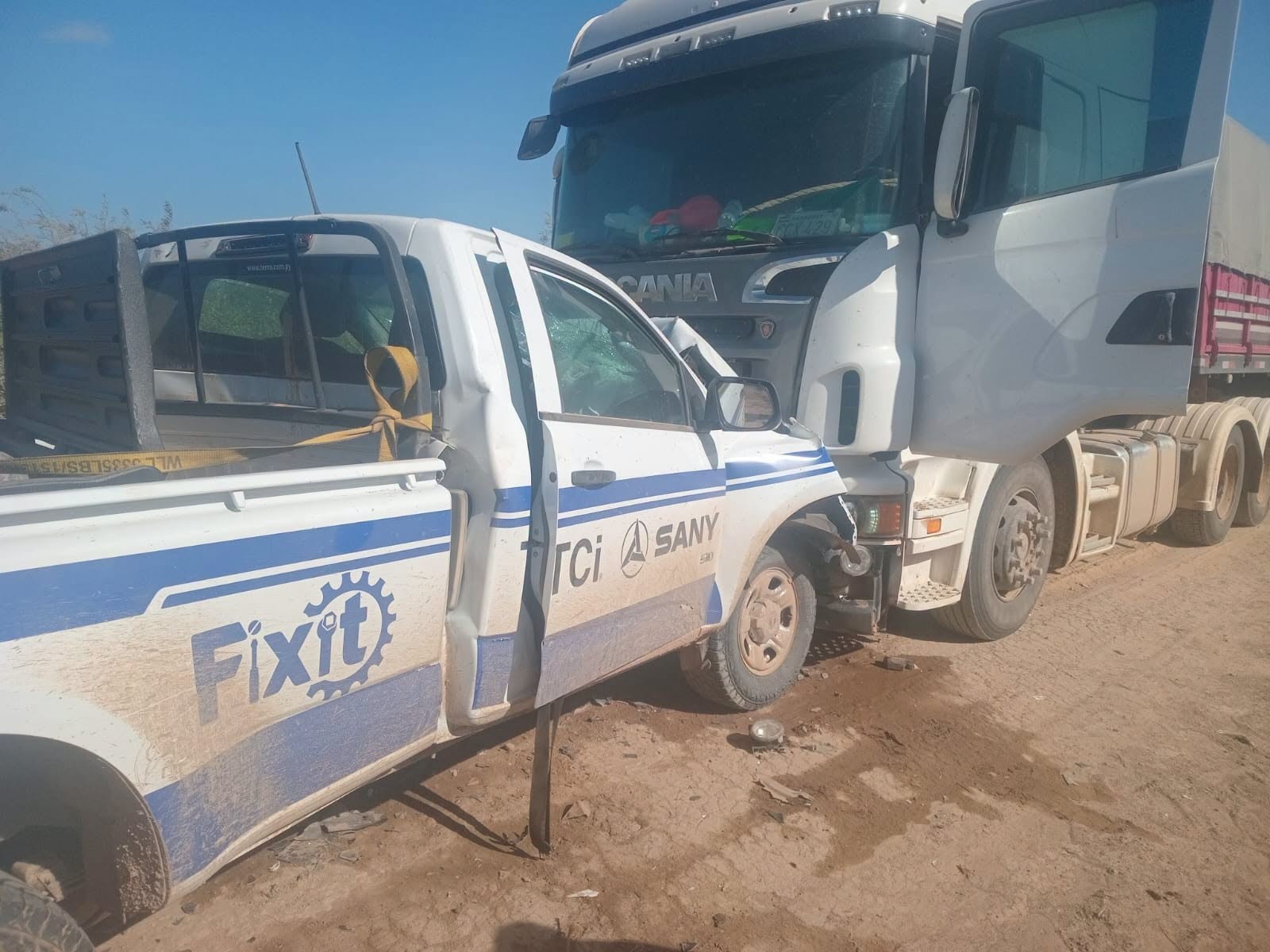 Otro choque frontal en ruta chaqueña Otro choque frontal en ruta chaqueña