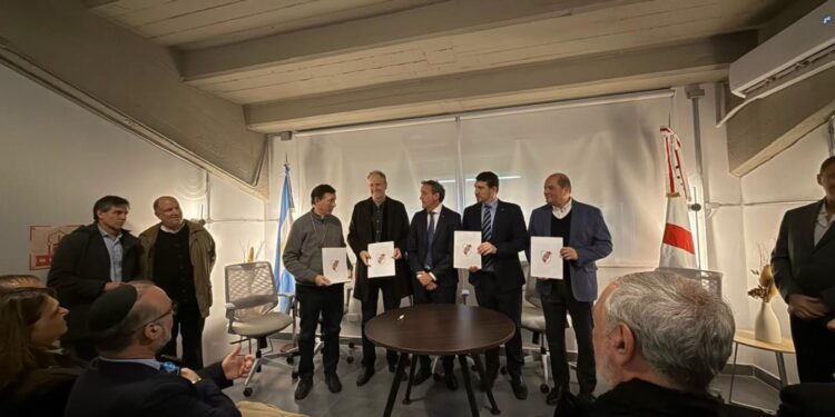 ACIERA y el Club River Plate de Argentina acuerdan brindar acompañamiento espiritual a deportistas, socios y empleados ACIERA y el Club River Plate de Argentina acuerdan brindar acompañamiento espiritual a deportistas, socios y empleados