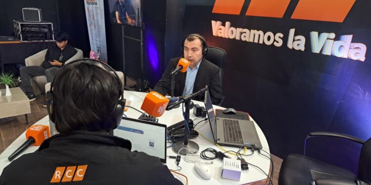 Fomentan la lectura y la escritura juvenil en el marco de la Expo Rodeo Trébol