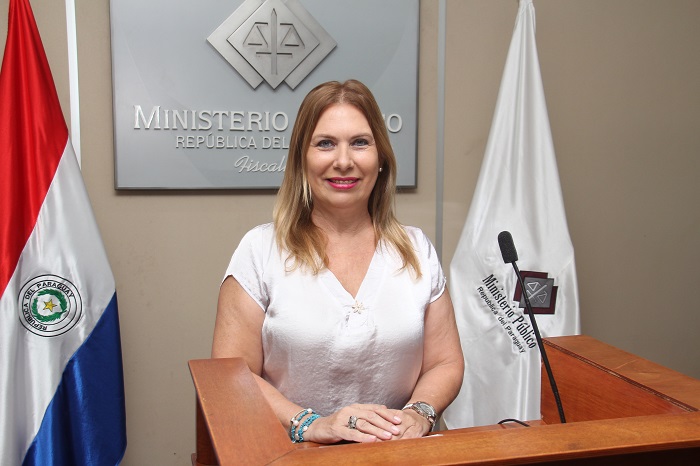 Fiscalía confirma 525 títulos falsos y avanza por grupos en investigación a docentes