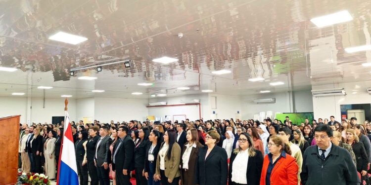 Exitosa jornada de capacitación docente con récord de asistencia en Alto Paraná Exitosa jornada de capacitación docente con récord de asistencia en Alto Paraná