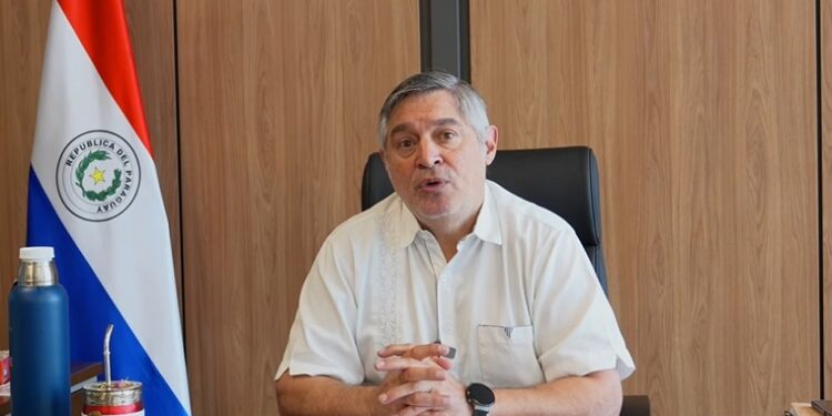 MEC y gremios docentes avanzan en diálogo para mejorar salarios y fortalecer la inversión educativa