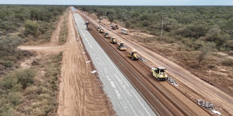 La Ruta Bioceánica entra en una nueva fase con el inicio del asfaltado hacia Pozo Hondo La Ruta Bioceánica entra en una nueva fase con el inicio del asfaltado hacia Pozo Hondo