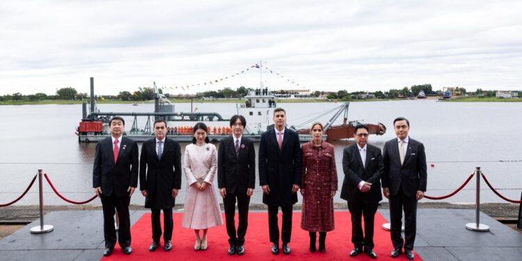 Paraguay incorpora moderna draga donada por Japón para fortalecer la navegabilidad de sus ríos Paraguay incorpora moderna draga donada por Japón para fortalecer la navegabilidad de sus ríos