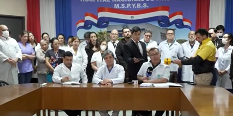 Terapistas del Hospital Nacional de Itauguá amagan con renunciar tras huelga médica Terapistas del Hospital Nacional de Itauguá amagan con renunciar tras huelga médica