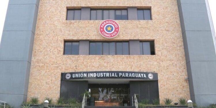 Sector productivo rechaza aumento de impuestos y exige una reforma profunda del gasto público Sector productivo rechaza aumento de impuestos y exige una reforma profunda del gasto público
