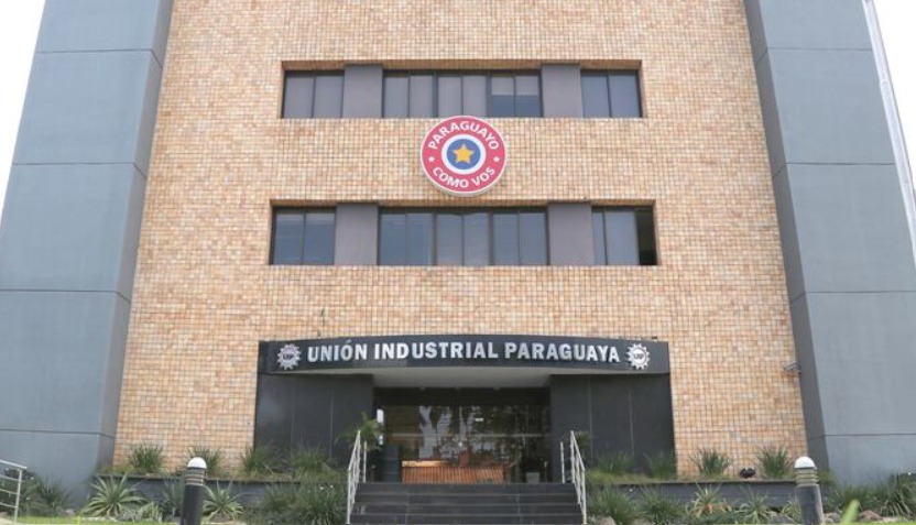 Sector productivo rechaza aumento de impuestos y exige una reforma profunda del gasto público Sector productivo rechaza aumento de impuestos y exige una reforma profunda del gasto público