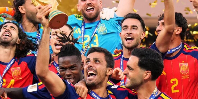 El Manchester City rechaza una propuesta inicial del Barcelona por Rodri