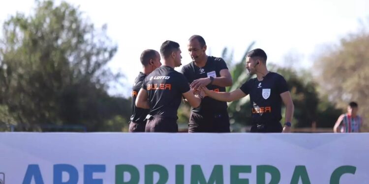 Se inician las revanchas: la APF confirmó los árbitros para la duodécima fecha de la Primera C Se inician las revanchas: la APF confirmó los árbitros para la duodécima fecha de la Primera C