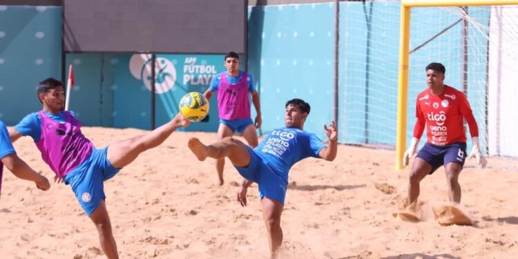 La Albirroja Sub 20 de Fútbol Playa entra en la recta final de su preparación para el Sudamericano de Lima La Albirroja Sub 20 de Fútbol Playa entra en la recta final de su preparación para el Sudamericano de Lima