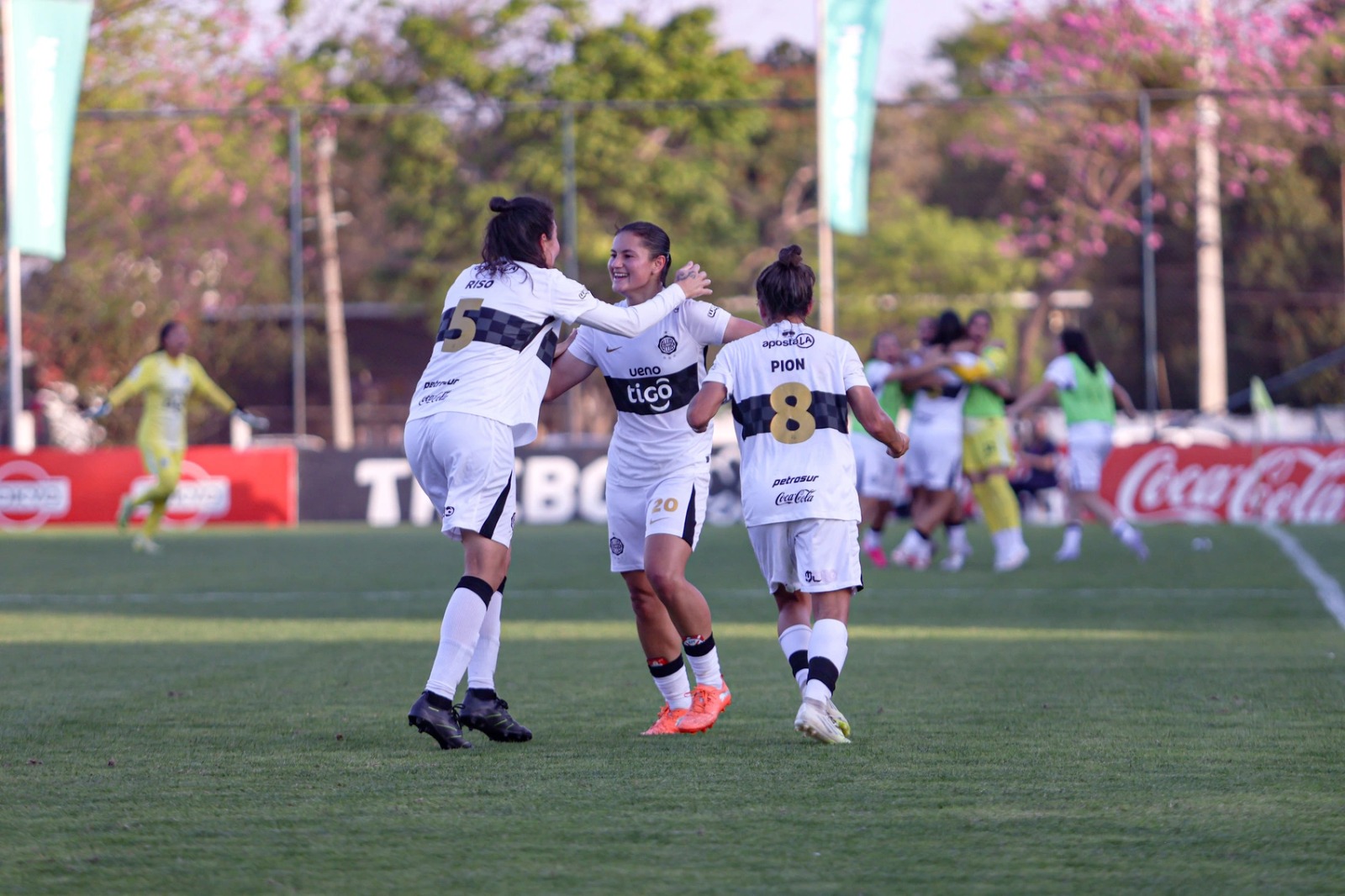 Olimpia se queda con el superclásico femenino en el arranque de la fecha 17 Olimpia se queda con el superclásico femenino en el arranque de la fecha 17