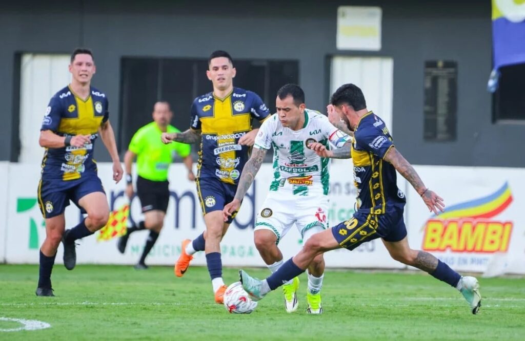El clásico de Santísima Trinidad abre la sexta fecha del Torneo Clausura El clásico de Santísima Trinidad abre la sexta fecha del Torneo Clausura