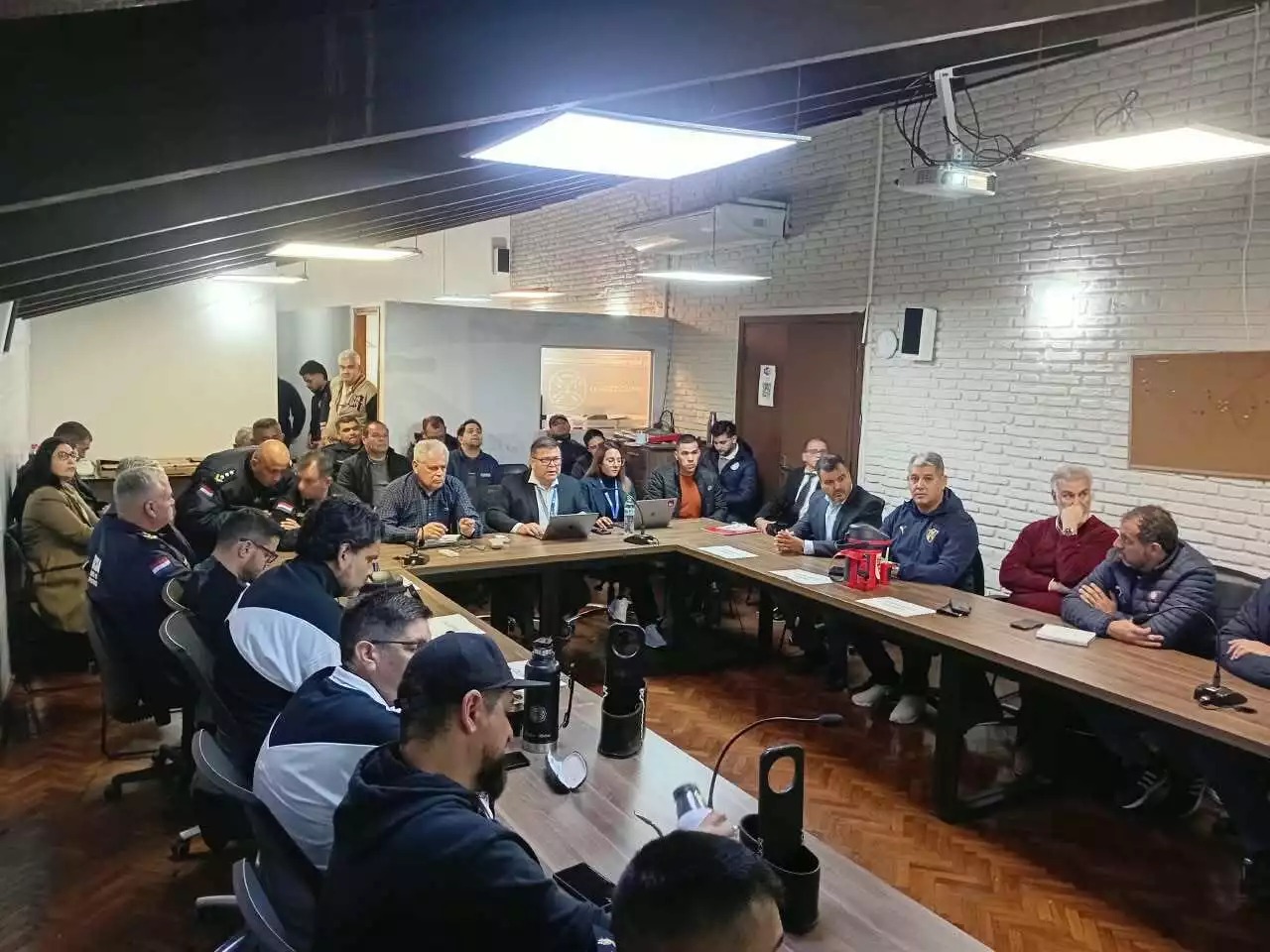 Ajustes listos para el superclásico entre Olimpia y Cerro Porteño en Sajonia