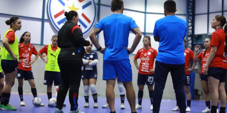 La Albirroja Futsal Sub 20 Femenina intensifica su preparación con la mira puesta en el Sudamericano
