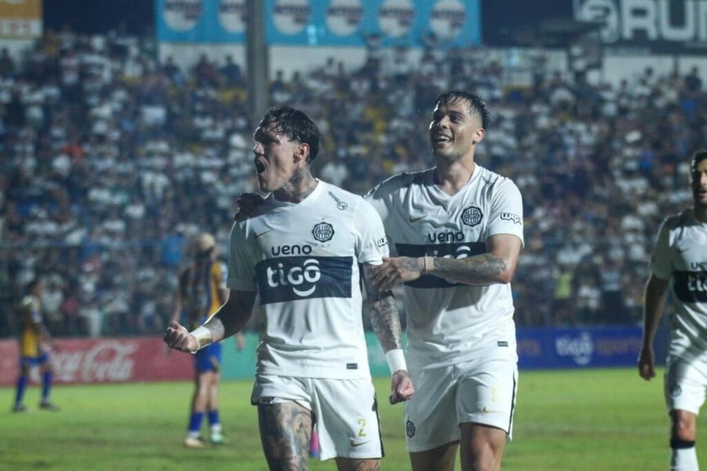 Olimpia vence a Cristóbal Colón JAS en un festín de goles y avanza a los octavos de la Copa Paraguay Olimpia vence a Cristóbal Colón JAS en un festín de goles y avanza a los octavos de la Copa Paraguay
