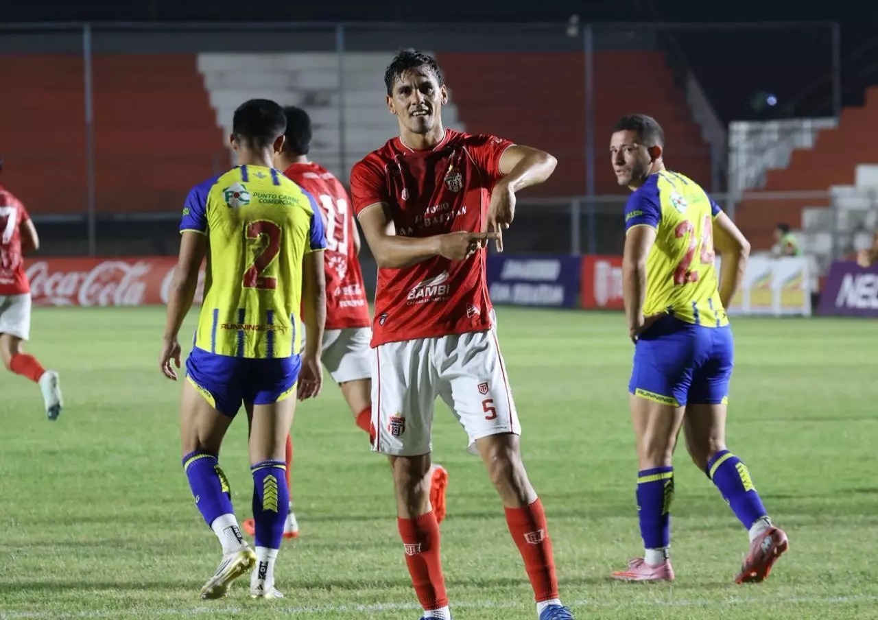 General Caballero de Juan León Mallorquín logra un agónico triunfo ante Deportivo Capiatá y alcanza la cima de la Intermedia General Caballero de Juan León Mallorquín logra un agónico triunfo ante Deportivo Capiatá y alcanza la cima de la Intermedia