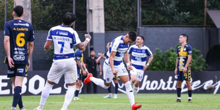 Sportivo 2 de Mayo supera a Trinidense en Santísima Trinidad y asume el liderazgo del Clausura