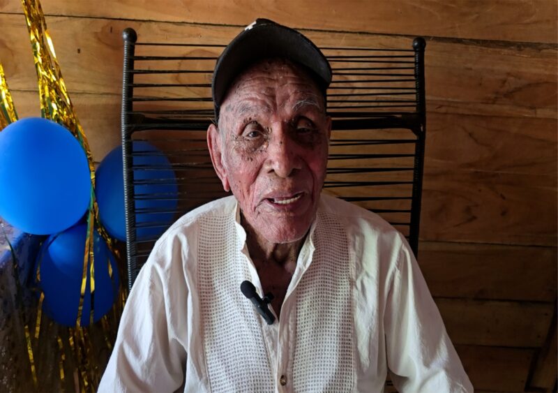 “Trabajar mucho, encomendarse a Dios y comer sano”: la fórmula de José Flores, de 119 años “Trabajar mucho, encomendarse a Dios y comer sano”: la fórmula de José Flores, de 119 años