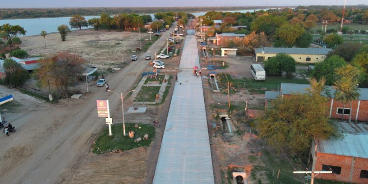 Avanzan las obras de acceso al Puente de la Bioceánica y transforman la conexión de Carmelo Peralta