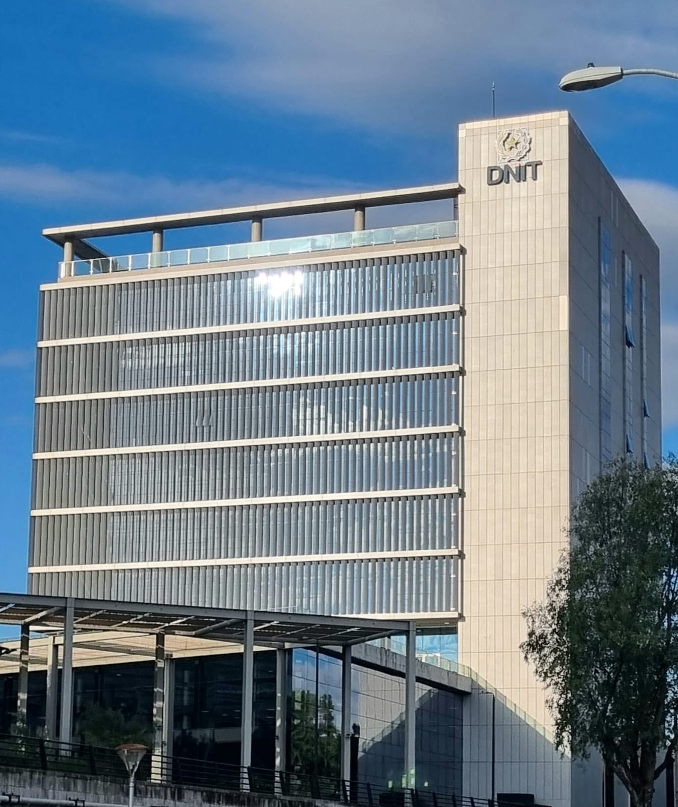 Ofensiva tributaria: Gobierno busca más ingresos ajustando “exoneraciones y beneficios”