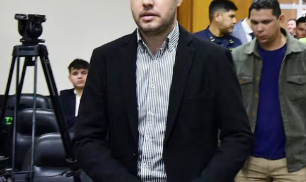 Hernán Rivas es condenado a 8 años de cárcel por el caso del título falso de abogado Hernán Rivas es condenado a 8 años de cárcel por el caso del título falso de abogado