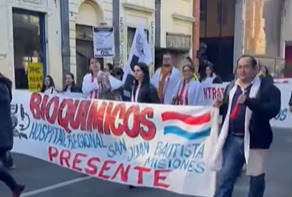 Nuevo frente de conflicto: Bioquímicos anuncian huelga nacional de laboratorios por falta de insumos y reclamos salariales Nuevo frente de conflicto: Bioquímicos anuncian huelga nacional de laboratorios por falta de insumos y reclamos salariales