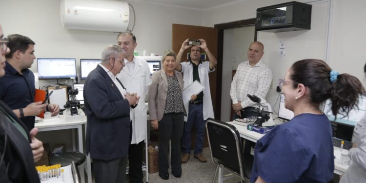 Presidente del IPS cuestiona desorden administrativo y falta de manuales en los hospitales del interior