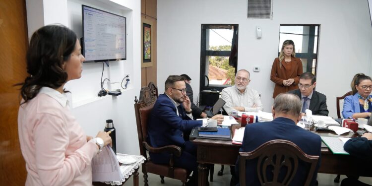 IPS gestiona medicamentos por USD 30 millones para reforzar abastecimiento IPS gestiona medicamentos por USD 30 millones para reforzar abastecimiento
