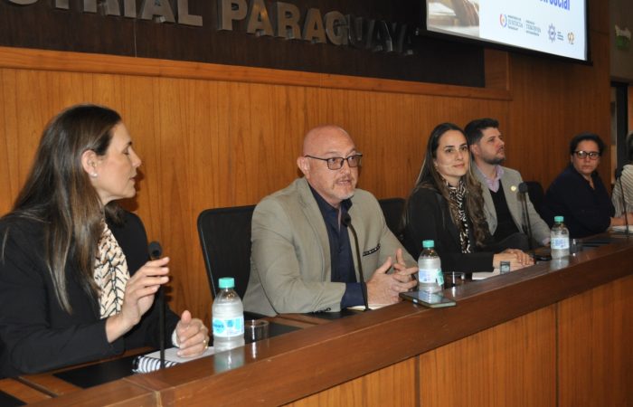Trabajo y reinserción: Justicia busca sumar a la industria a la gestión penitenciaria
