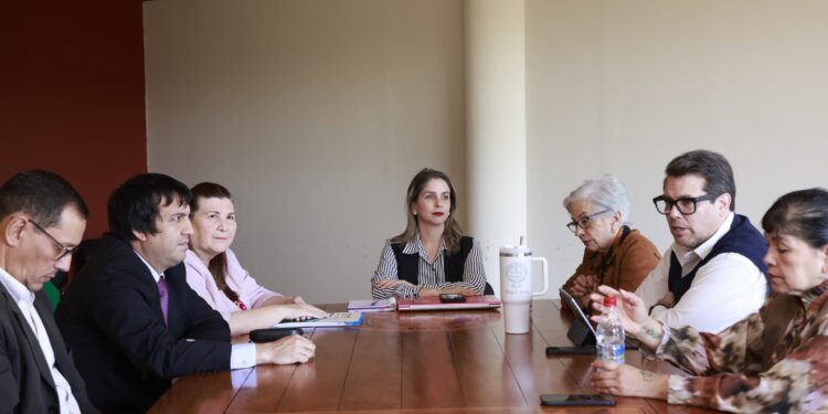 MIC y cooperativas impulsan educación emprendedora desde las aulas MIC y cooperativas impulsan educación emprendedora desde las aulas