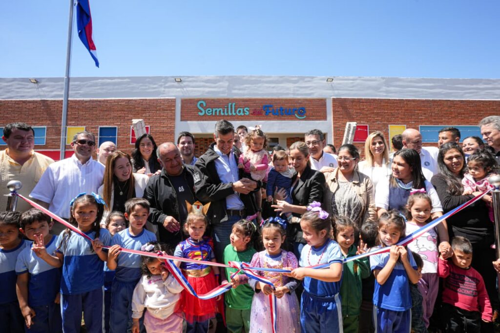 Gobierno inaugura el CAIPI “semillas del futuro” en San Estanislao