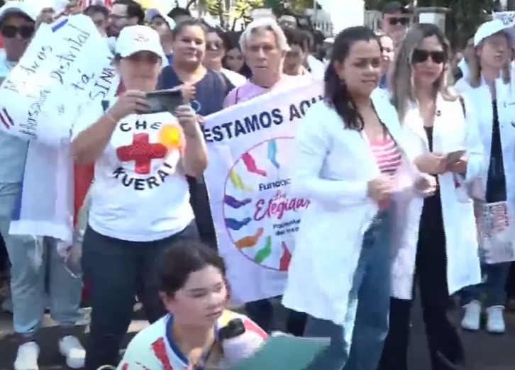 La CEP pide diálogo ante la crisis sanitaria y pone al paciente en el centro La CEP pide diálogo ante la crisis sanitaria y pone al paciente en el centro