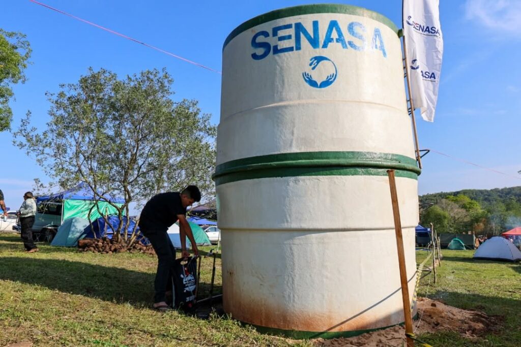 Pobladores del barrio Cerrito de Capiatá soportaron 4 días sin agua y denuncian crisis sistemática