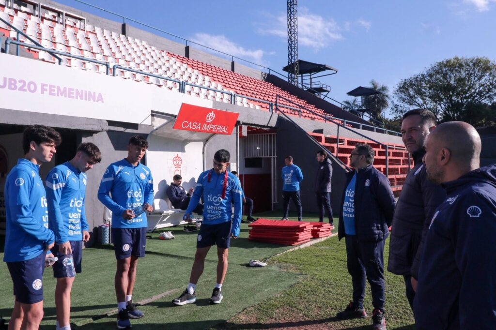 La Albirroja Sub 20 afina detalles tácticos y emprende vuelo rumbo a los Juegos Suramericanos La Albirroja Sub 20 afina detalles tácticos y emprende vuelo rumbo a los Juegos Suramericanos